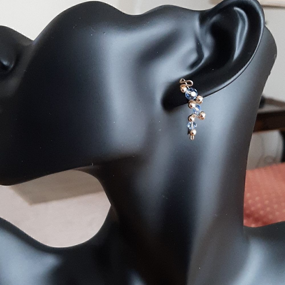 NEW Crystal earrings. 